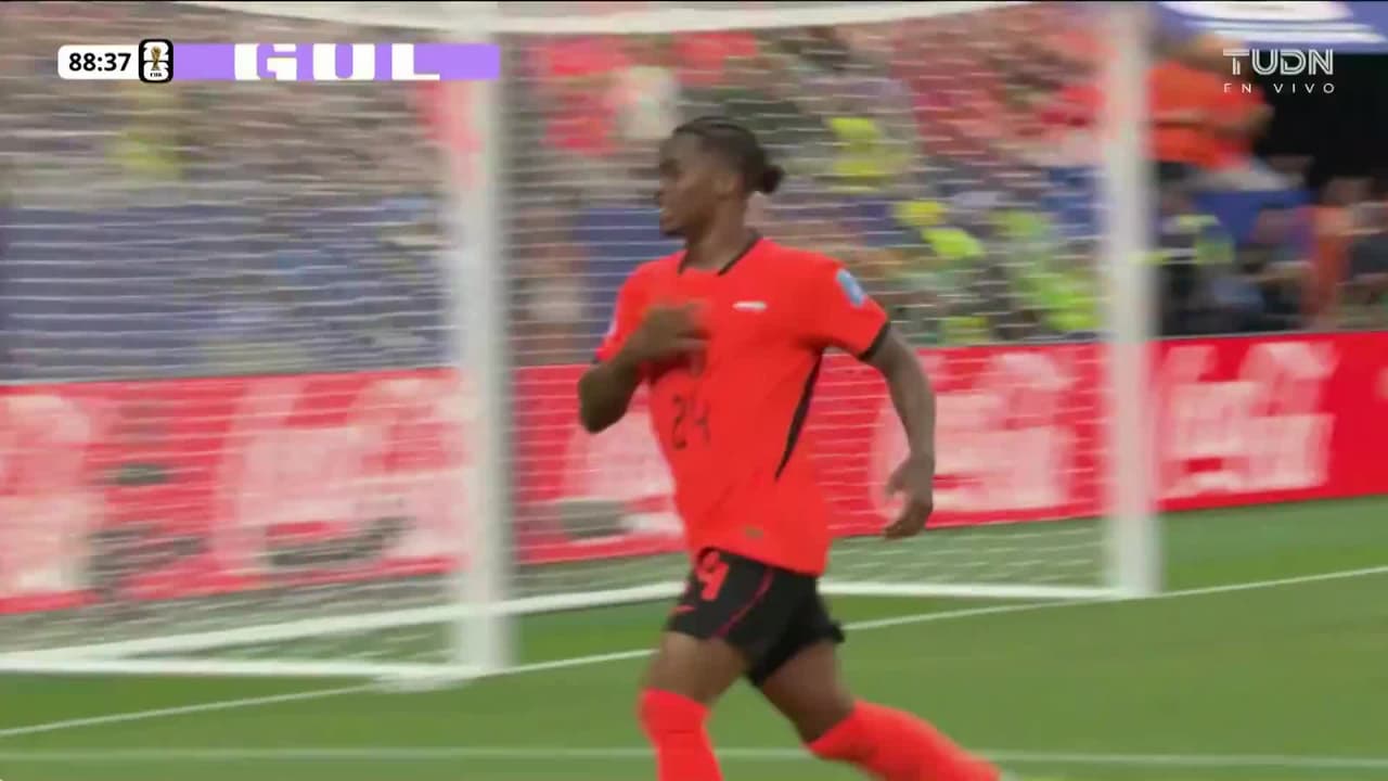¡Llega la manita! Summerville firma un golazo y Países Bajos aplasta a Suecia