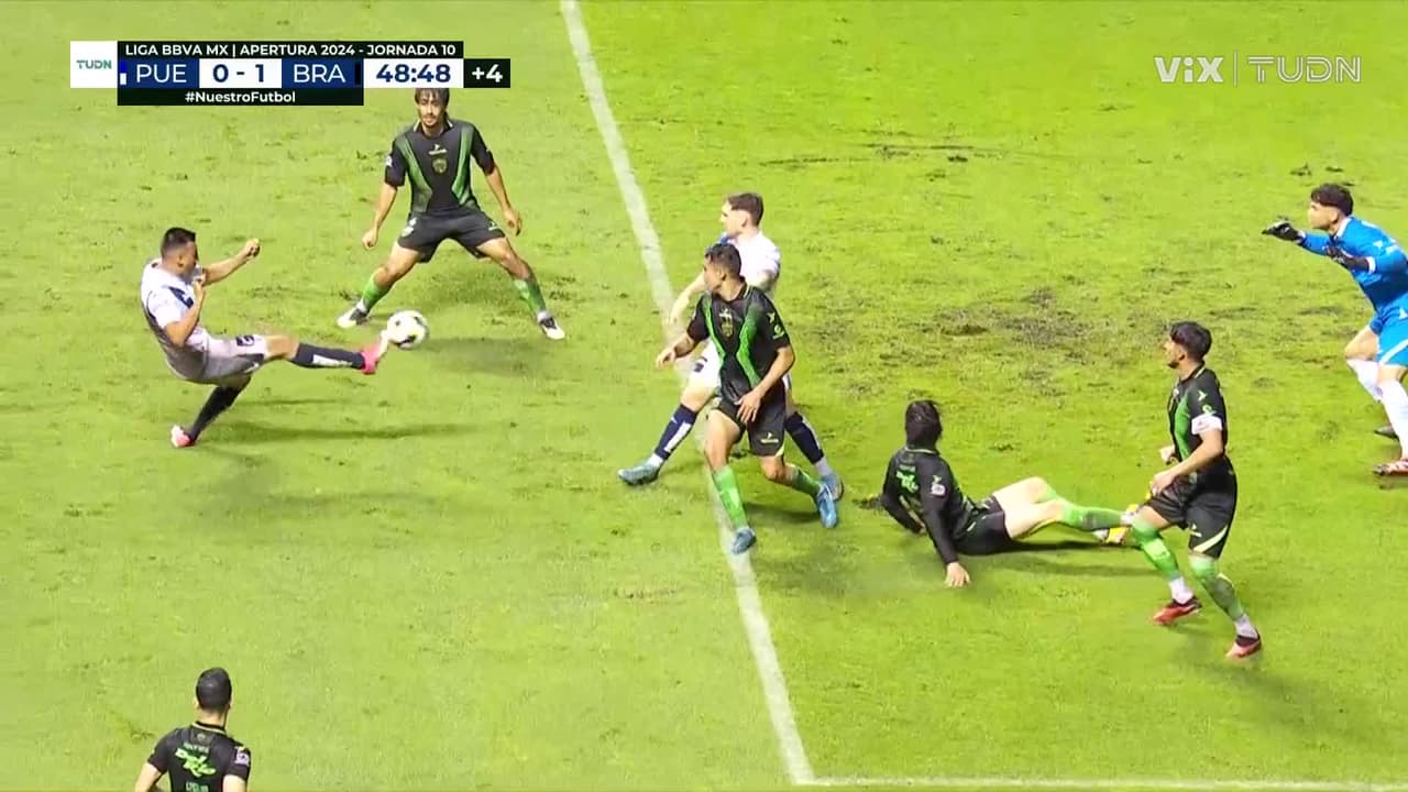 ¿Qué hiciste Fideo! Álvarez remata de forma extraña y se pierde el empate