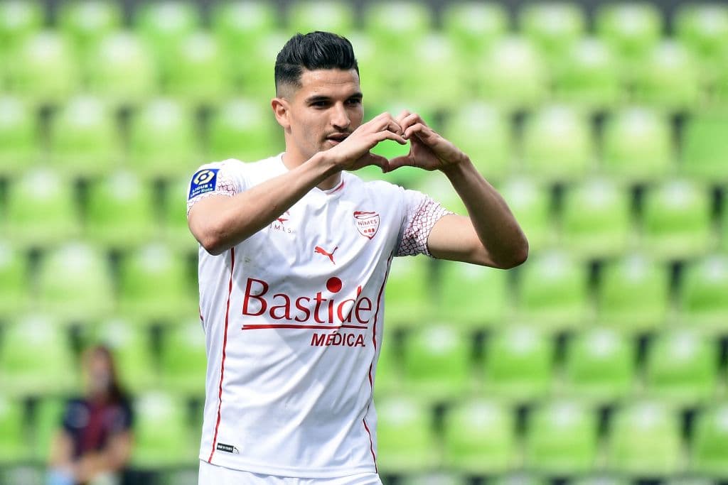 Nimes golea a Metz 3-0 durante la fecha 36 de la Ligue 1. Fomba, Ripart de penal y Ferhat le dan la victoria al equipo visitante y suma tres puntos.