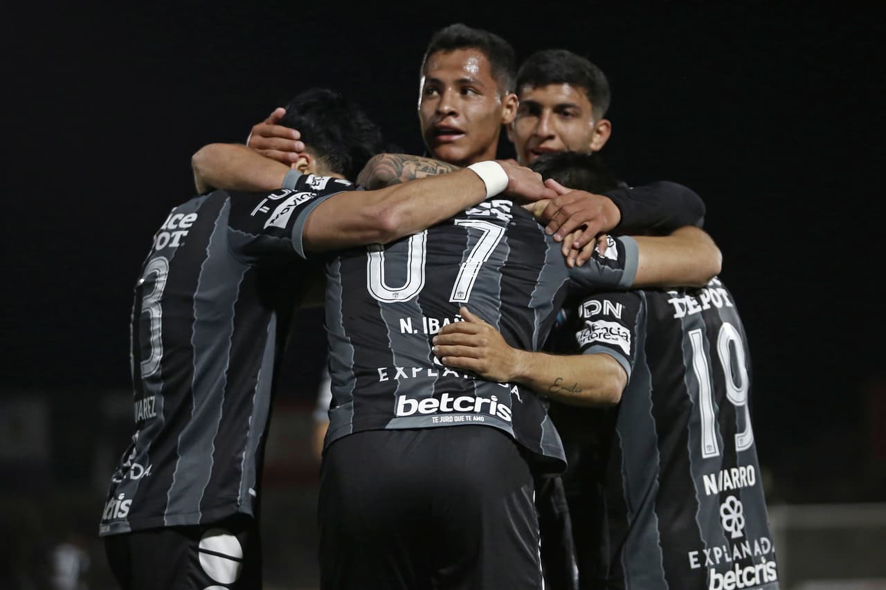 Nico Ibáñez inauguró el marcador en el Benito Juárez de cabeza al 23’ y sería Brian González al 65’, quien pondría el segundo para los Tuzos.