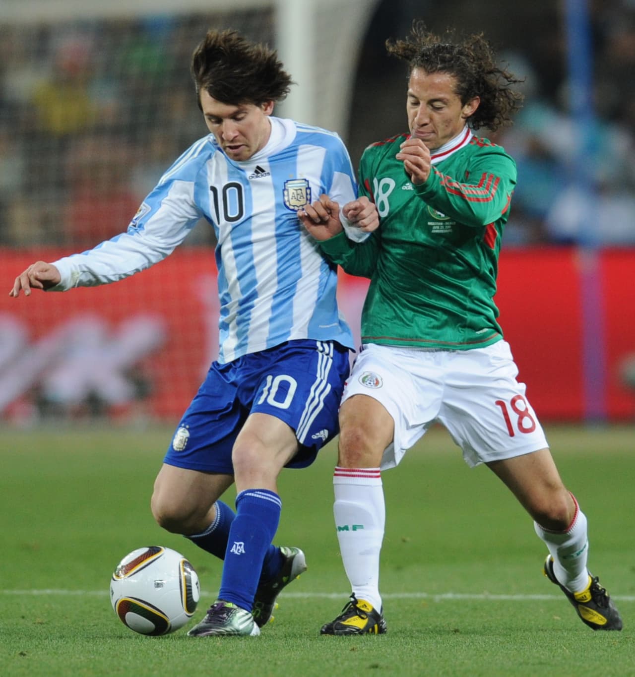 El combinado sudamericano ha sido un verdadero dolor de cabeza para los mexicanos en duelos recientes, recordando principalmente las dos veces que eliminó al Tri en octavos de final de Copas del Mundo (Alemania 2006 y Sudáfrica 2010).