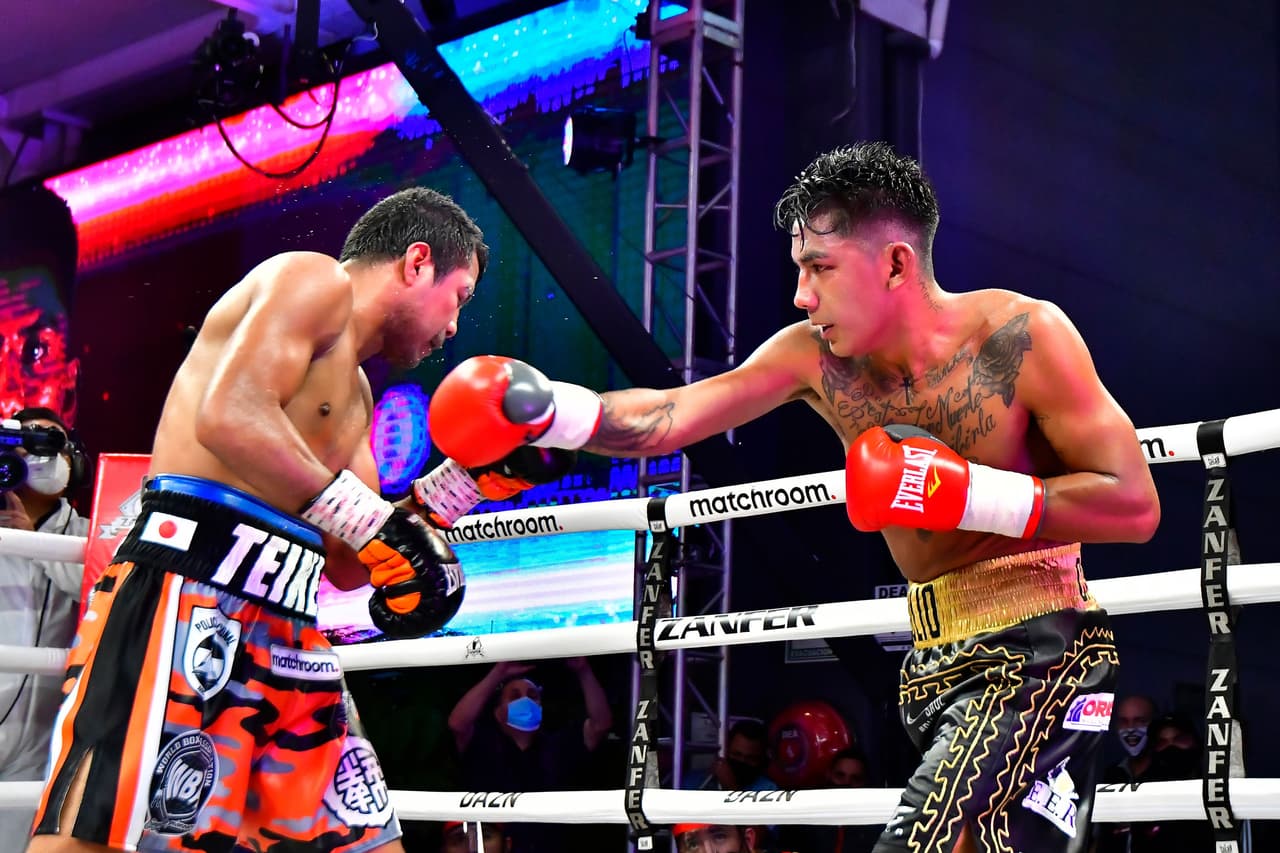 El nicaragüense retuvo el título Supermosca de la Asociación Mundial de Boxeo por decisión unánime. Con tarjetas de 118-110, 116-112 y 117-111, el retador hizo un combate serio, pero no le alcanzó.