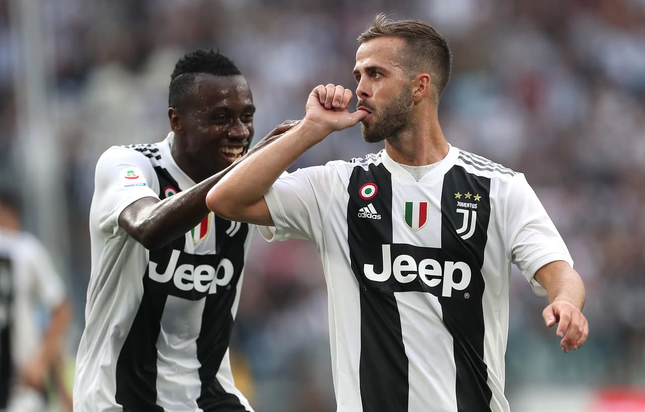 Celebraba todo el Juventus Stadium y Pjanić abría no solo la cuenta del juego sino la suya personal en esta nueva temporada del fútbol italiano.