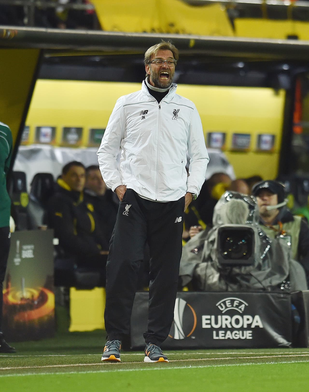 Pero en el segundo tiempo cambiaron las cosas y el Dortmund empezó a ganar terreno.