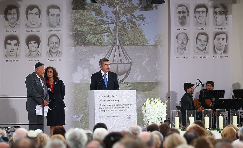Las once víctimas fueron David Berger, Ze’ev Friedman, Yoseff Gutfreund, Moshe Weinberg, Yoseff Romano, Mark Slavin, Eliezer Halfin, Yakov Springer, Andre Spitzer, Amitzur Shapira and Kehat Shorr. 
<a href="https://blogs.timesofisrael.com/a-tribute-to-ezra-schwartz-from-an-19-year-old-american-in-memory-of-an-18-year-old-american/" target="_blank">Estas son sus historias.</a>
<br>
<br>En la imagen, el recuerdo a los atletas fallecidos en los actos del 40 aniversario de la masacre celebrados en Múnich, Alemania.