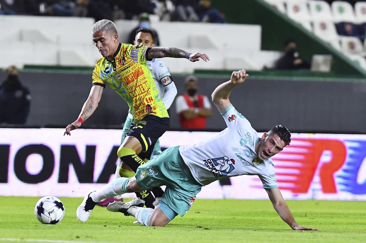 Los finalistas del toreno pasado se vuelven a enfrentar y al igual que los 90 minutos pasados, el empate no se puede romper y ambos equipos se conforman con el 1-1.