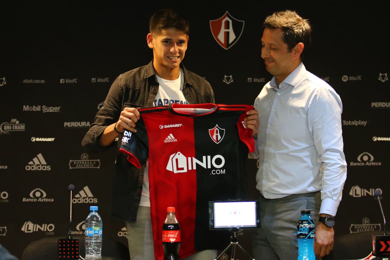 Barcelo estuvo junto a Ignacio Hierro, director deportivo de Atlas que acompaña en esa gerencia a Rafael Márquez, presidente deportivo del club.