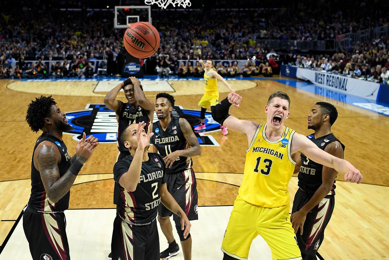 Los Wolverines estuvieron arriba en el marcador en ambos periodos, en una muestra de dominio.