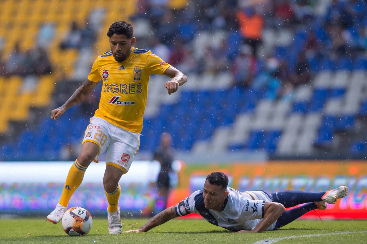 during the game Puebla vs Tigres UANL, corresponding to the Day 16 of the Liga BBVA Bancomer MX Torneo Clausura 2019, at Cuauhtémoc Stadium, Puebla, Puebla, México, on April 26, 2019. 
<br>
<br> durante el partido Puebla vs Tigres UANL, correspondiente a la jornada 16 de la Liga BBVA Bancomer MX, Torneo Clausura 2019, en el Estadio Cuauhtémoc, Puebla, Puebla, México, el 26 de Abril de 2019.