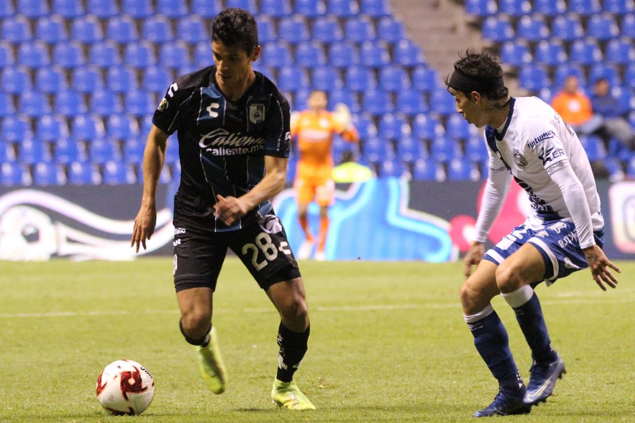 Con autogol de Daniel Arreola, Querétaro sufre pero se logra quedar con los tres puntos.