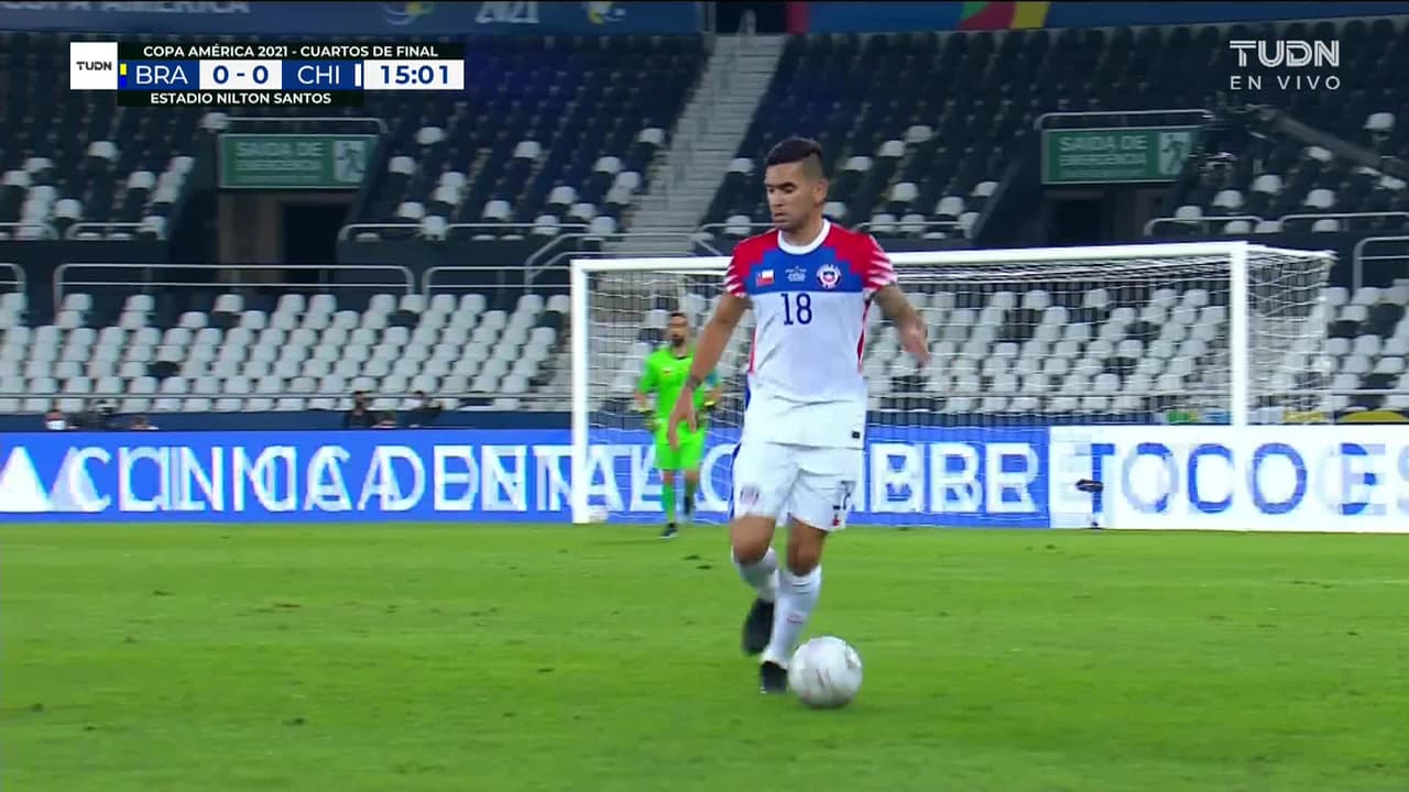 ¡TIRO ATAJADO! disparo por Richarlison de Andrade.