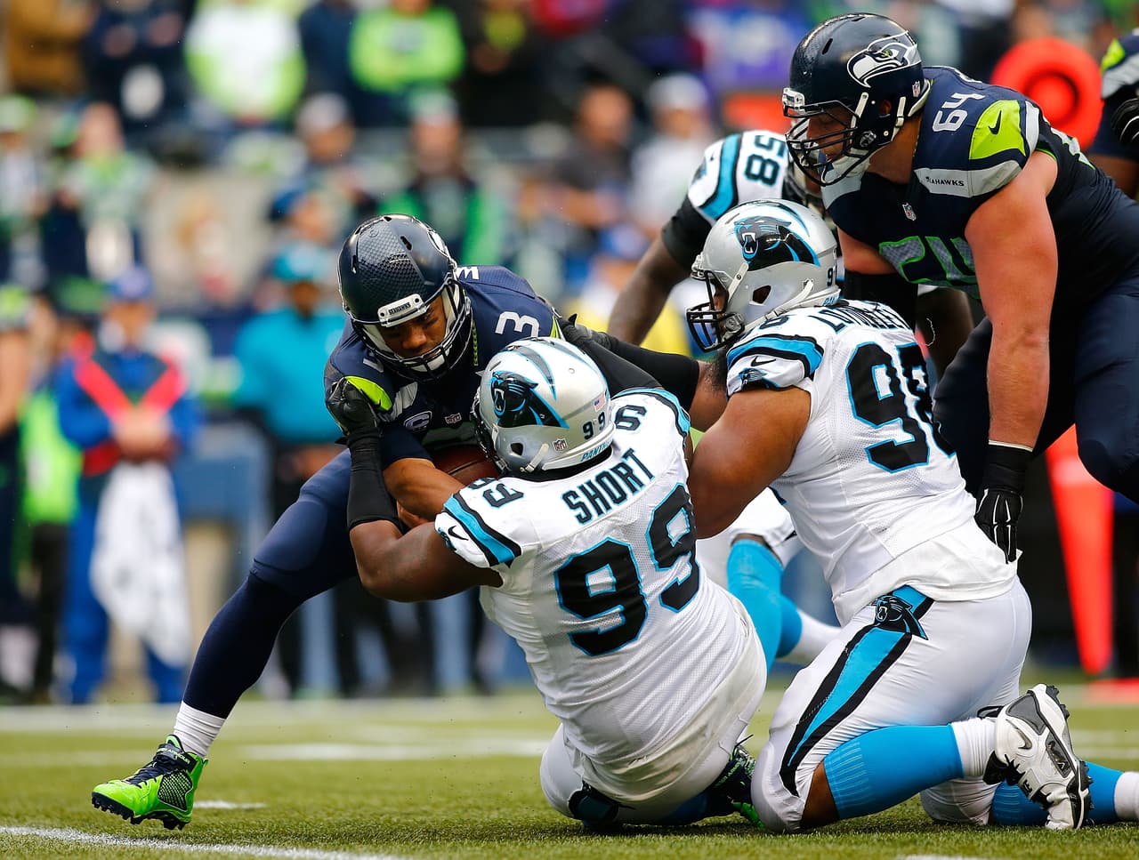 Short tuvo cinco capturas, 19 tackleadas, tres pases defendidos y un forzó un fumble.