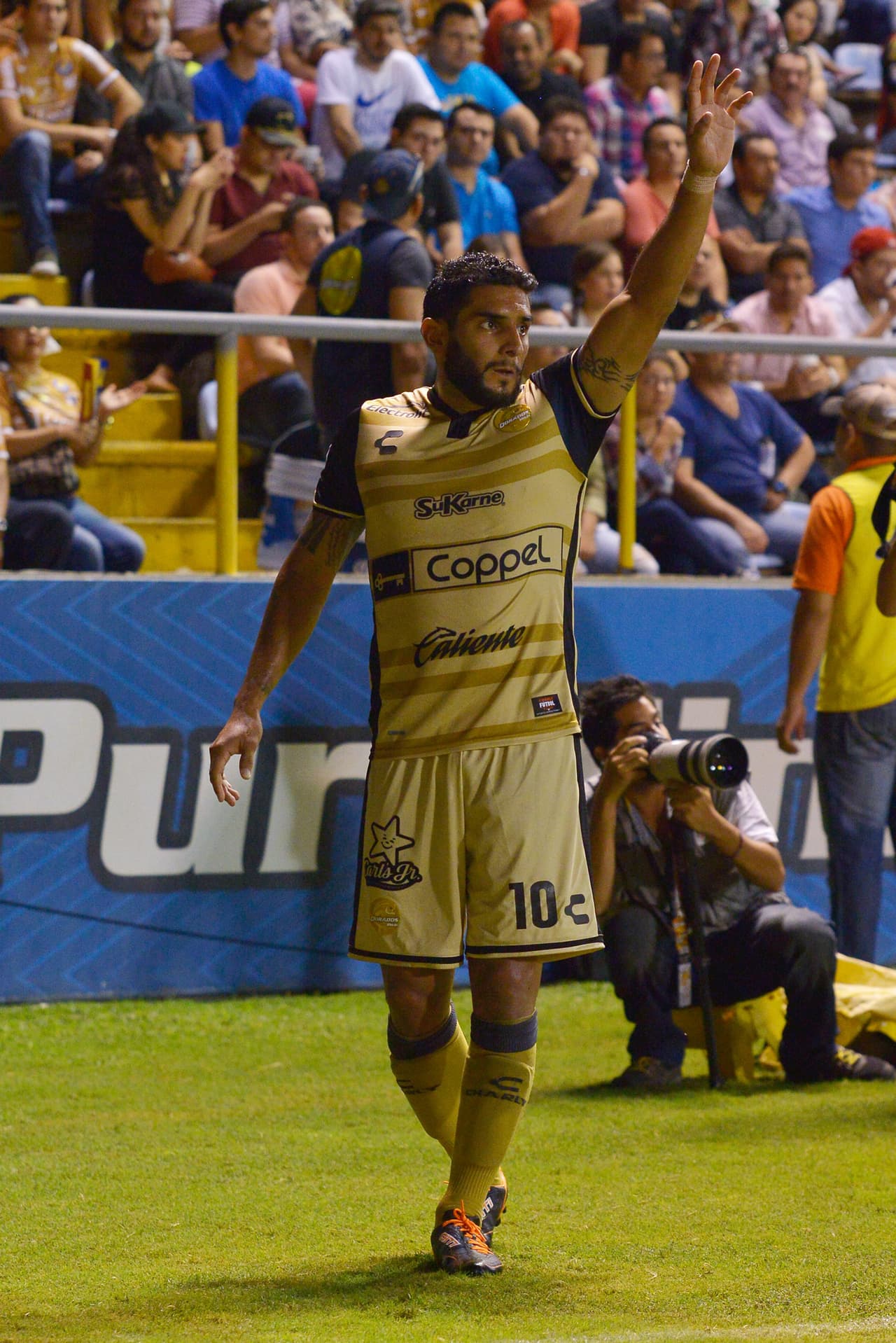 Bravo recuerda con cariño sus años en Pumas