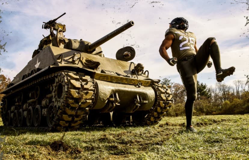 Esta es la espectacular indumentaria que vestirá a los protagonistas del juego Army vs Navy de la NCAA el 12 de diciembre.