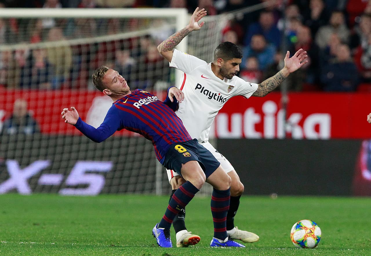 De acuerdo a la información del club culé, el brasileño se mantendrá con el equipo hasta el final de la temporada.