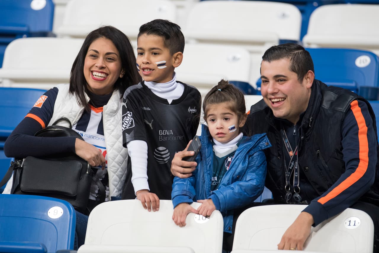 Los fanáticos de Rayados se mantienen fieles con su equipo luego de un triunfo y dos empates en el torneo de liga.