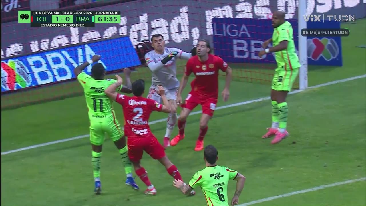 ¡Polémica en Toluca! VAR le niega penal a FC Juárez