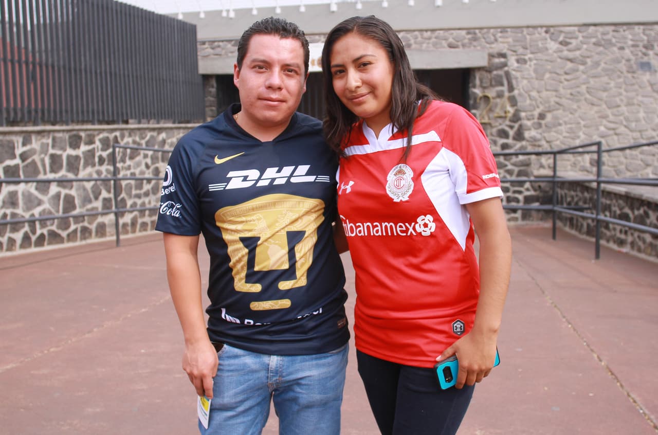 Los niños fueron protagonistas al representar a Pumas y a Toluca como parte del previo del juego, con una niña árbitro, como parte de la fiesta del duelo de la Jornada 16 de la Liga MX.