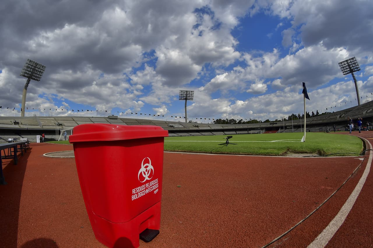 ¿Y la sana distancia? Aficionados de Pumas olvidan protocolo sanitario