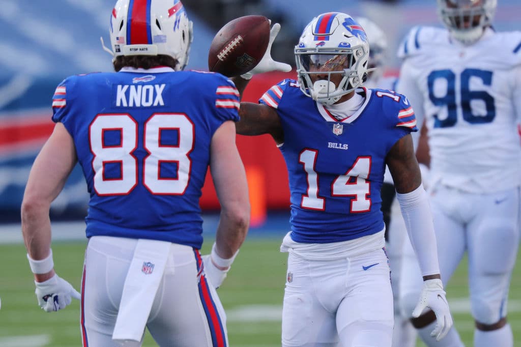 Es el primer triunfo de los Buffalo Bills en postemporada desde 1995. | Philip Rivers y los de Indianapolis estuvieron cerca de empatar el juego en los últimos minutos del dramático juego. Los Buffalo Bills dominaron el marcador todo el partido para finalizar 27-24.