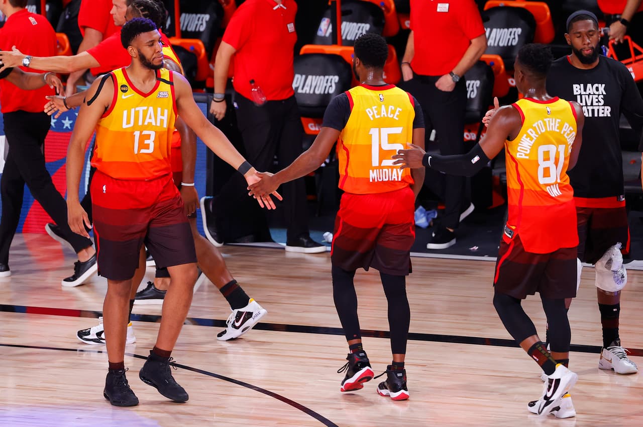 Utah lleva la ventaja en la serie 2-1.