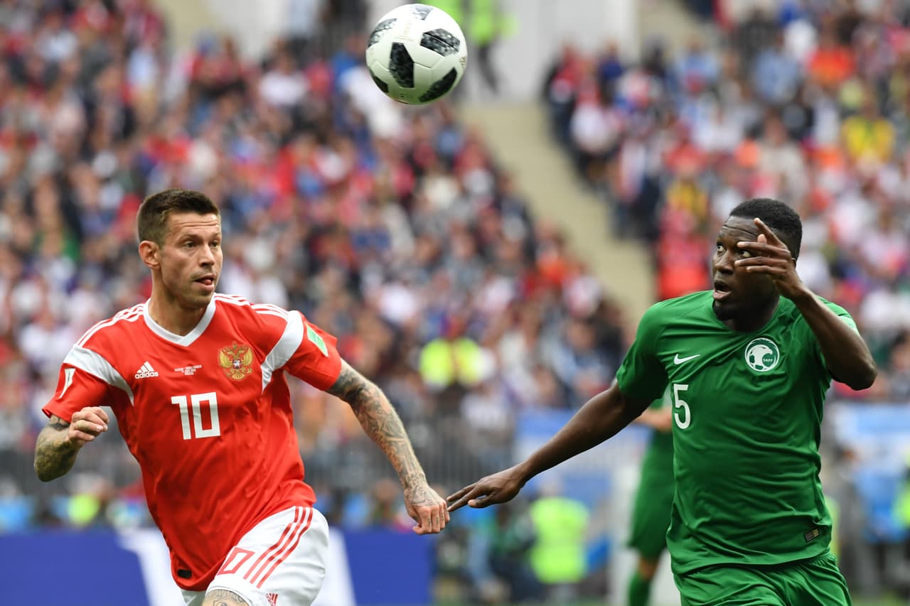 Fedor Smolov, el '10' de Rusia y figura del equipo, fue sustituido al minuto 25 del segundo tiempo por Artem Dzyuba.