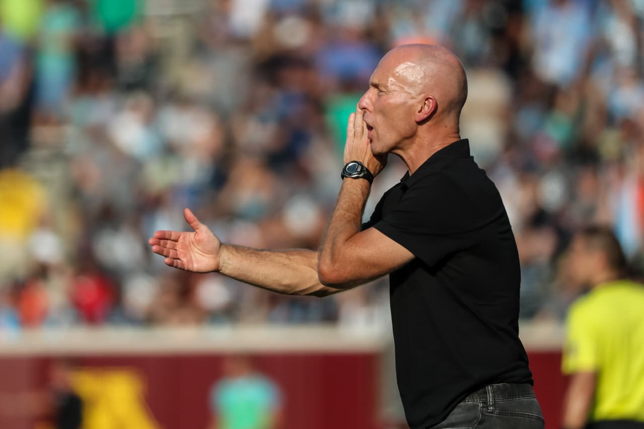 El entrenador del Equipo de la Semana sería Bob Bradley, técnico de Los Angeles Football Club. En su banco de suplentes estarían Adam Grinwis (Orlando City SC), Marlon Hairston (Colorado Rapids), Walker Zimmerman (LAFC), Diego Fagúndez (New England Revolution), Yannick Boli (Colorado Rapids), Mauro Manotas (Houston Dynamo), Adama Diomandé (LAFC). (USA Today Images)