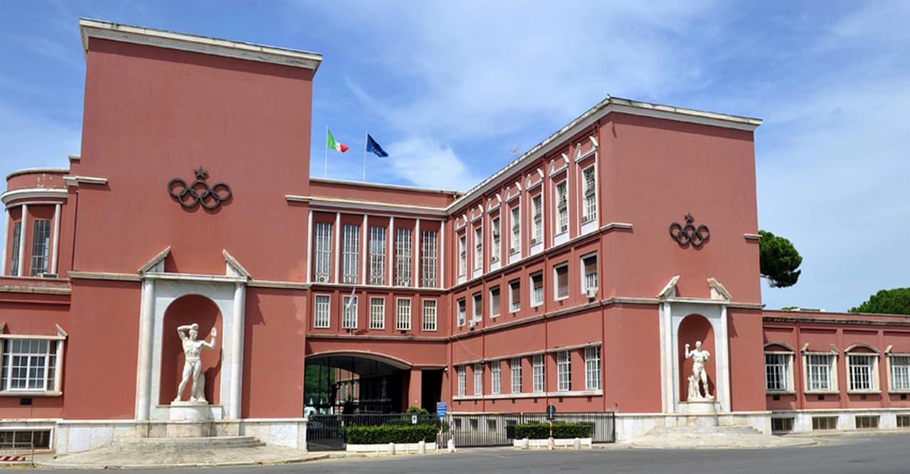 Italia suspende toda actividad deportiva