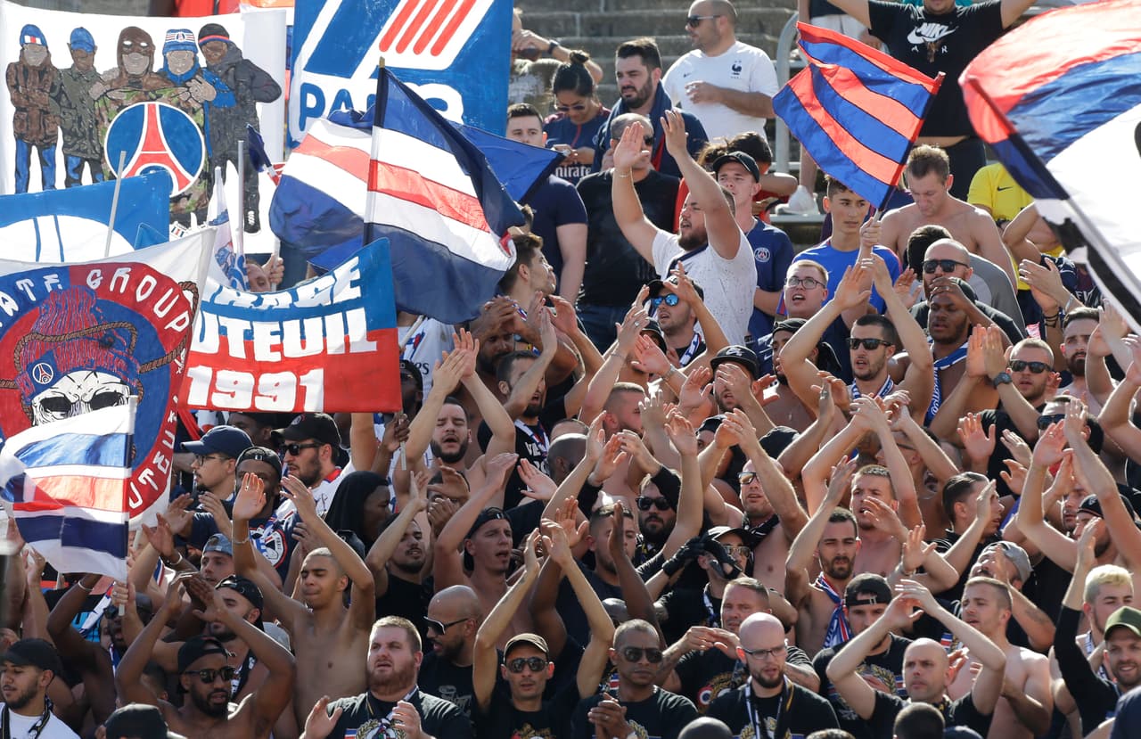 Planean regreso de Ligue 1 con 20 equipos y público en los estadios