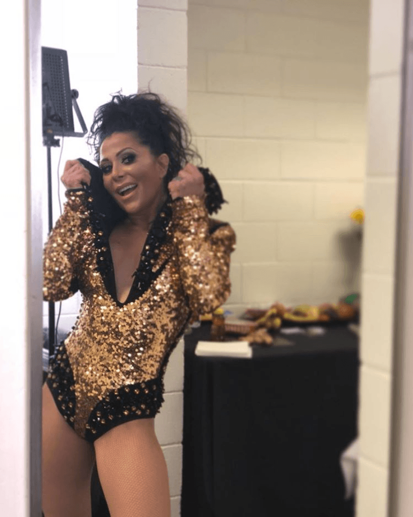 Y aunque la diva rockera tuvo varios tropiezos por culpa del alcohol, ahora asegura estar limpia de todo vicio y quiere darle un buen ejemplo a su su hija 
<b>Frida Sofia</b>; pero, es muy consciente de que para superar las adicciones, se necesita un esfuerzo diario.