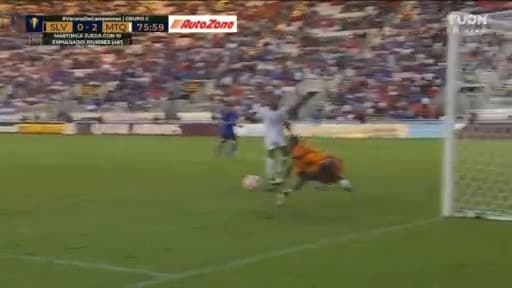 ¡A pie firme! Clementia no se vence y tapa dos claras de El Salvador