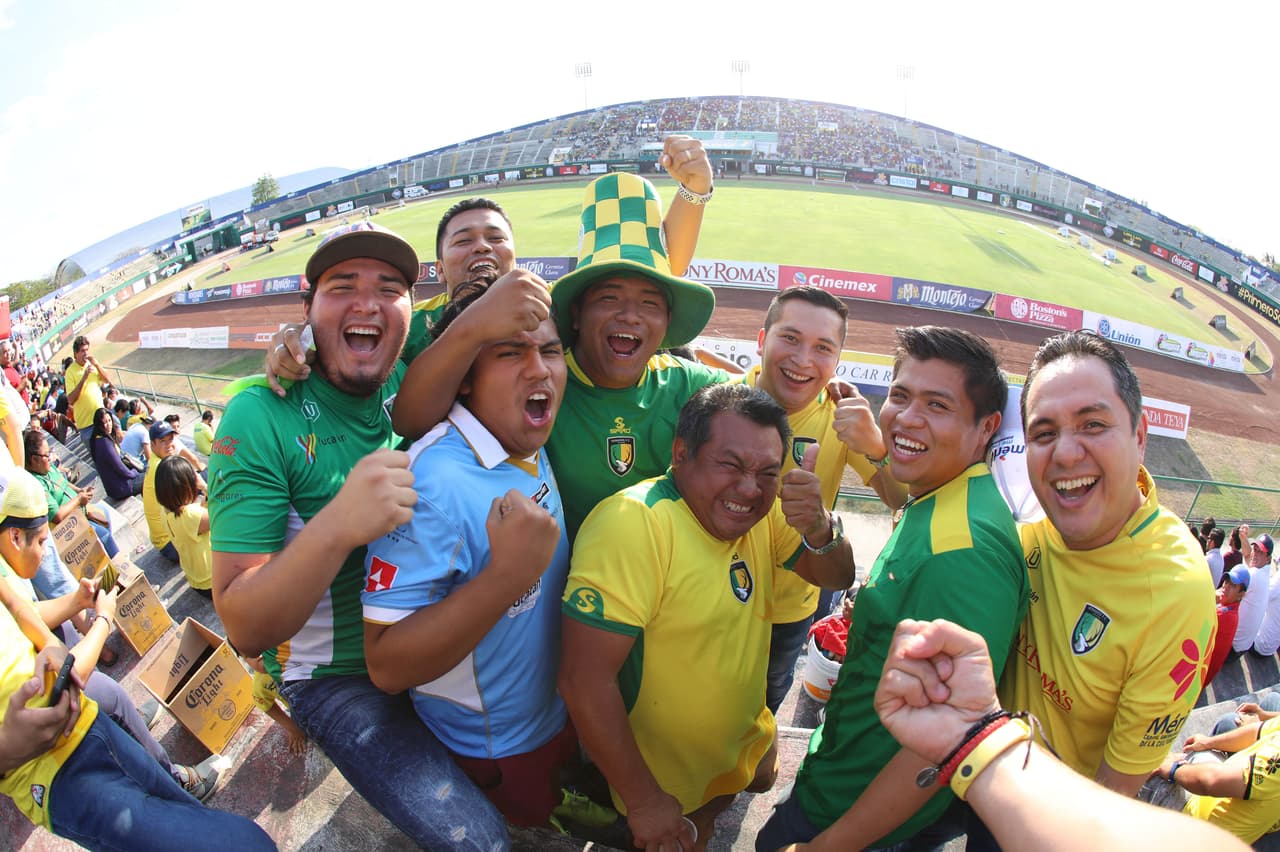 La afición yucateca lucía contenta y con ilusión de que su equipo les regalara emociones y algo más en este partido de Semifinales.