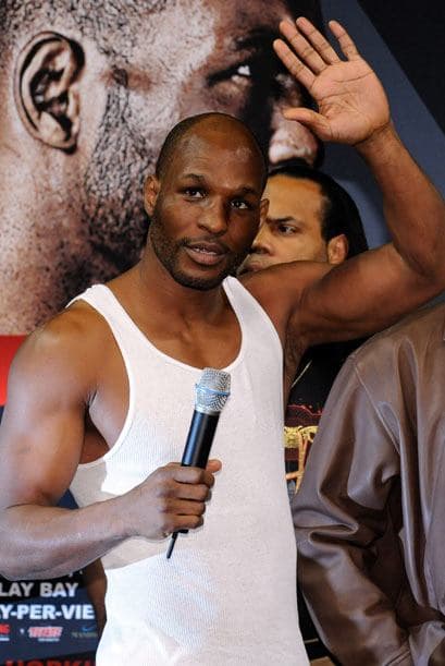 Bernard Hopkins busca tomar revancha de la derrota que sufrió ante Jones hace 17 años.