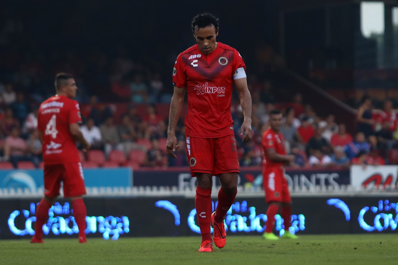 Los Tiburones Rojos llevan 33 cotejos sin conocer la victoria y atraviesan la peor situación en su historia.