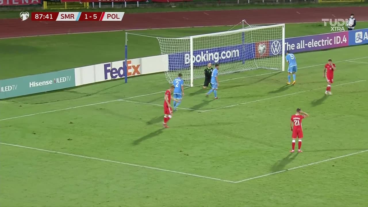 ¡TIRO ATAJADO! disparo por Karol Swiderski.