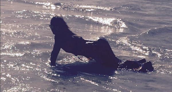 Le empresaria, cantante, modelo, diseñadora y actriz, presume su silueta en las redes sociales.