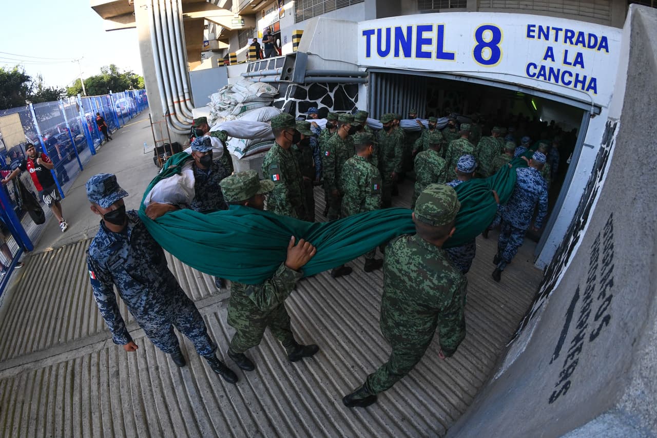 ¡Qué ambientazo! Los seguidores del Atlas se dieron cita en las inmediaciones del Estadio Jalisco desde muchas horas antes de que diera inicio el partido con el fin de alentar en busca de la remontada del título.