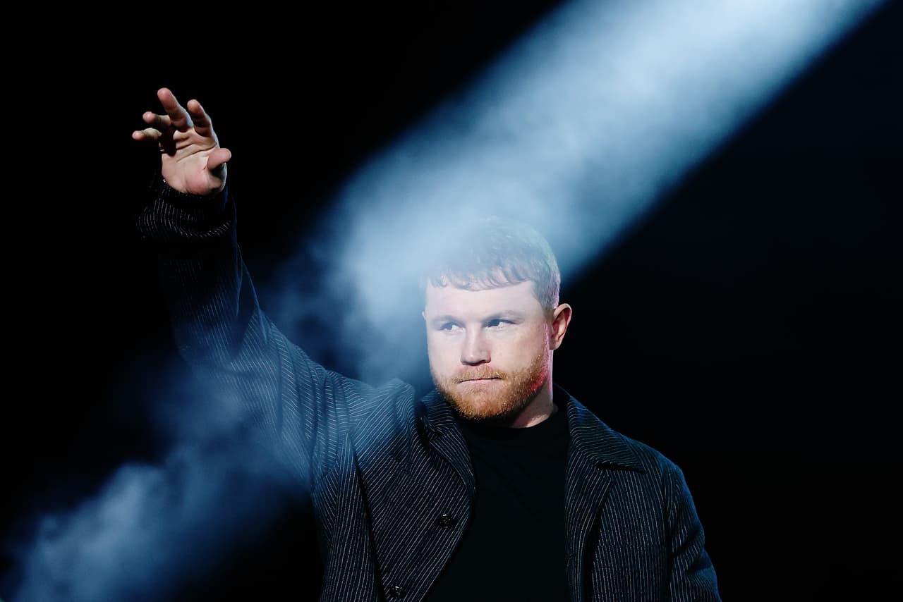 Canelo reconoce sensaciones 'extrañas' por pelear en Arabia Saudita