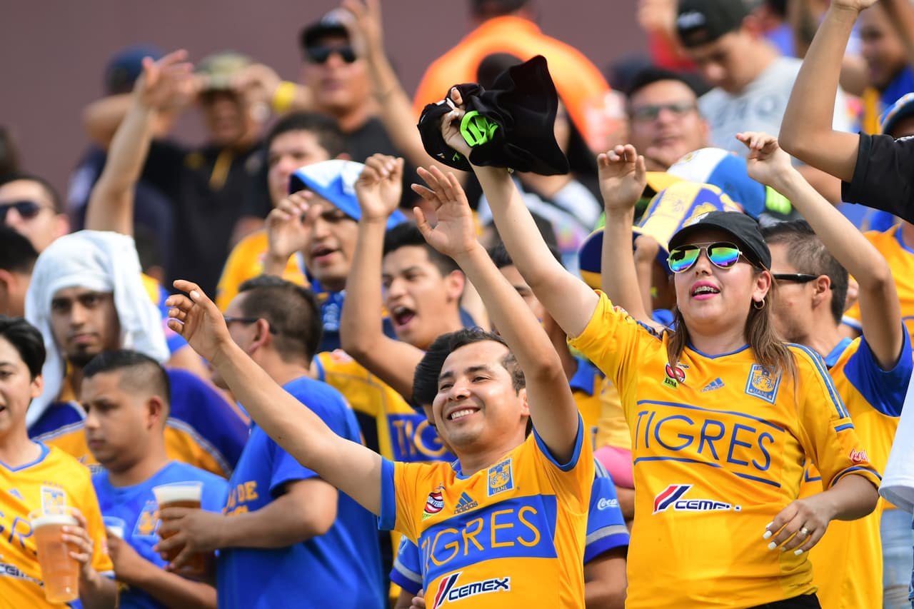 Aunque los Laguneros fueron locales, la afición de Tigres se hizo sentir en grande en las tribunas.