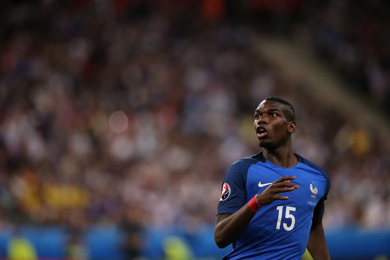 Francia derrotó 2-1 a Rumania en el partido inaugural de la Eurocopa 2016.