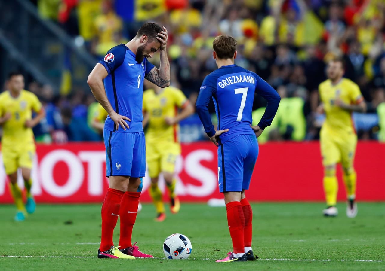 Francia derrotó 2-1 a Rumania en el partido inaugural de la Eurocopa 2016.