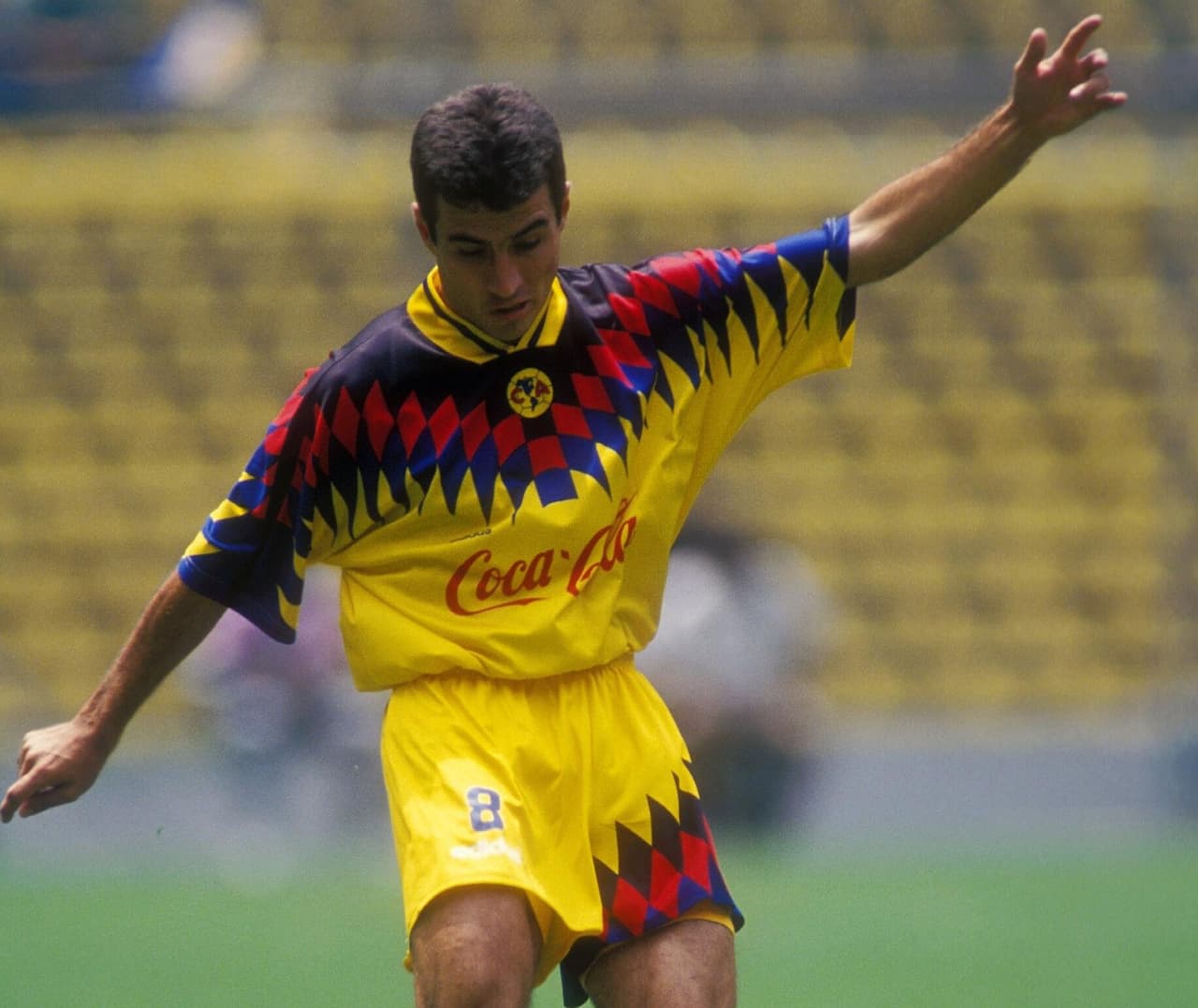 Joaquín del Olmo era uno de los generadores de fútbol en ese equipo vertical, que de 31 juegos ganó 18, empató 9 y cayó en 4 ocasiones, para una efectividad de 72.5 por ciento.