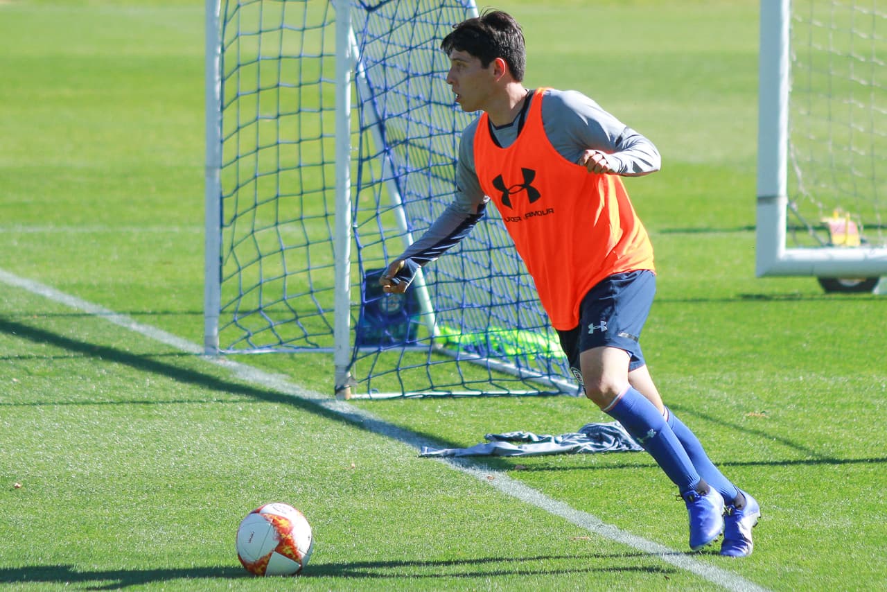 Alexis Gutiérrez, mediocampista de 18 años, es parte de la sangre joven que busca aportar en Cruz Azul para el próximo año.