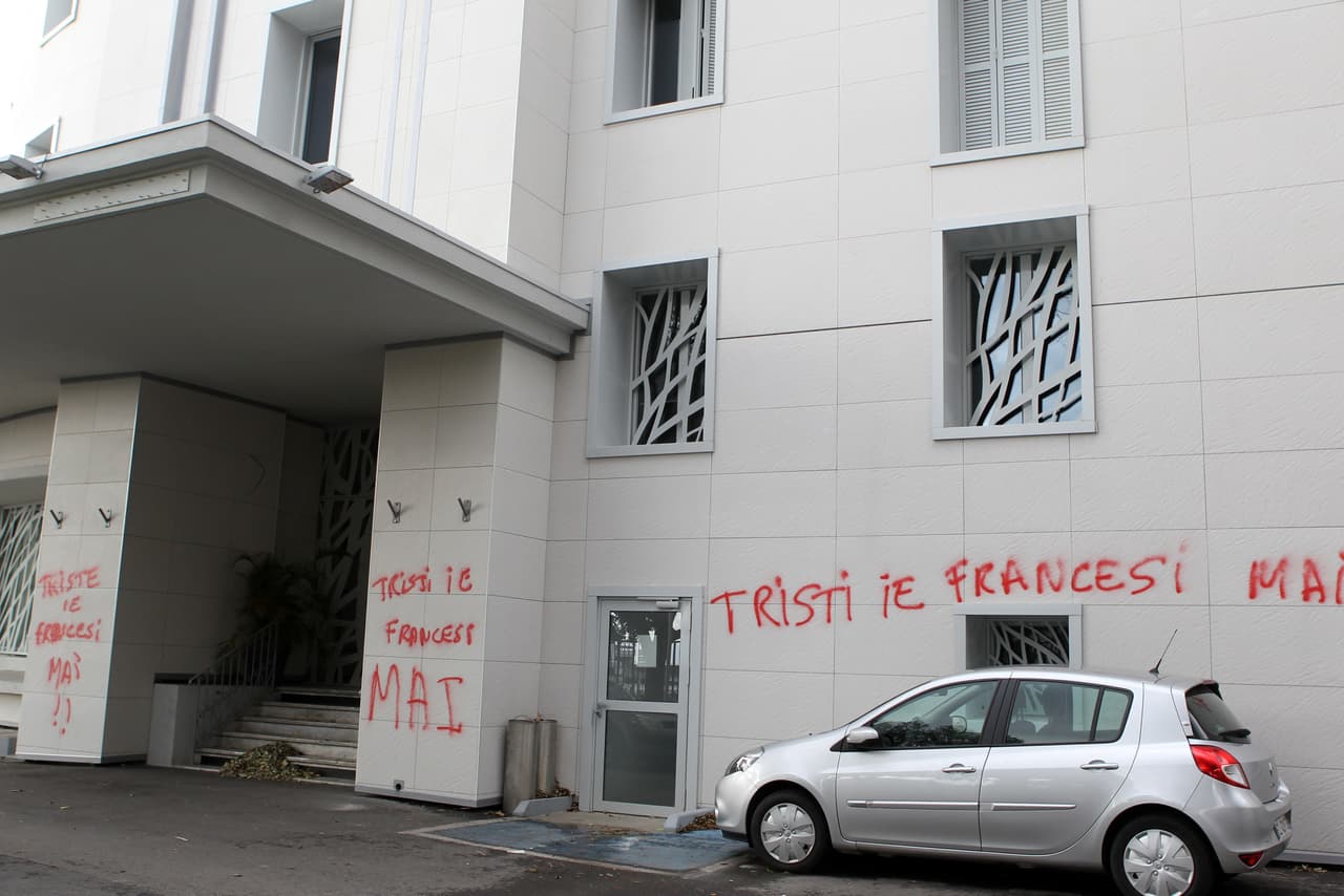 'Tristes sí, franceses jamás'.