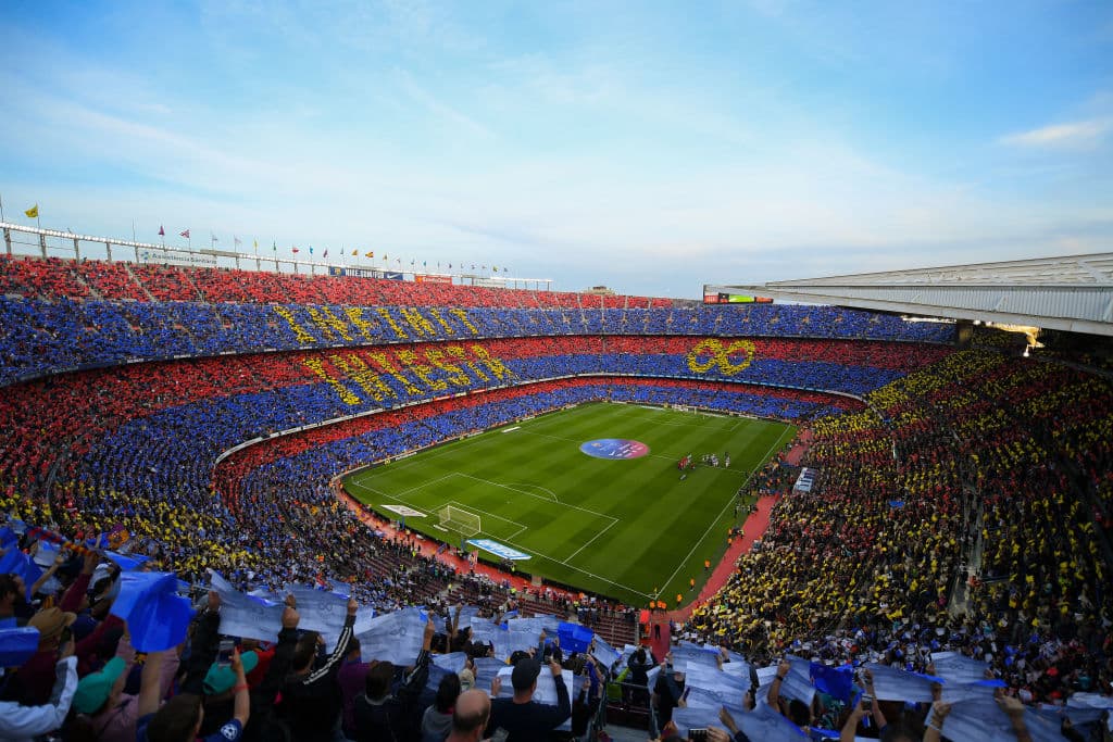 Estos son los equipos más caros de todo el mundo, de acuerdo con
<i>Transfermarkt</i>, en lo que se refiere al valor mercado, es decir, al valor de su activos. Aquí van los 20 más poderosos del orbe.