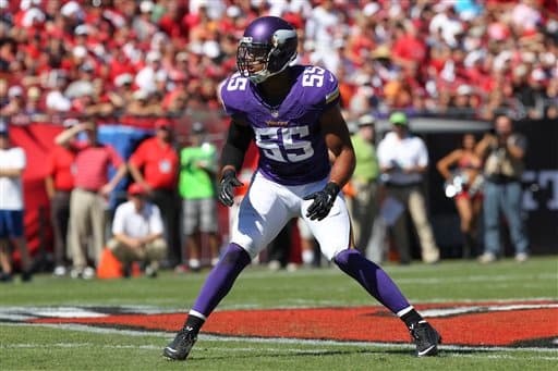 #3 Anthony Barr, OLB, Minnesota Vikings: El equipo podría haber dado en el clavo cuando el HC Mike zimmer dirigió a Barr como su creador de juego defensivo al tomarlo en el Draft 2014 (AP-NFL).