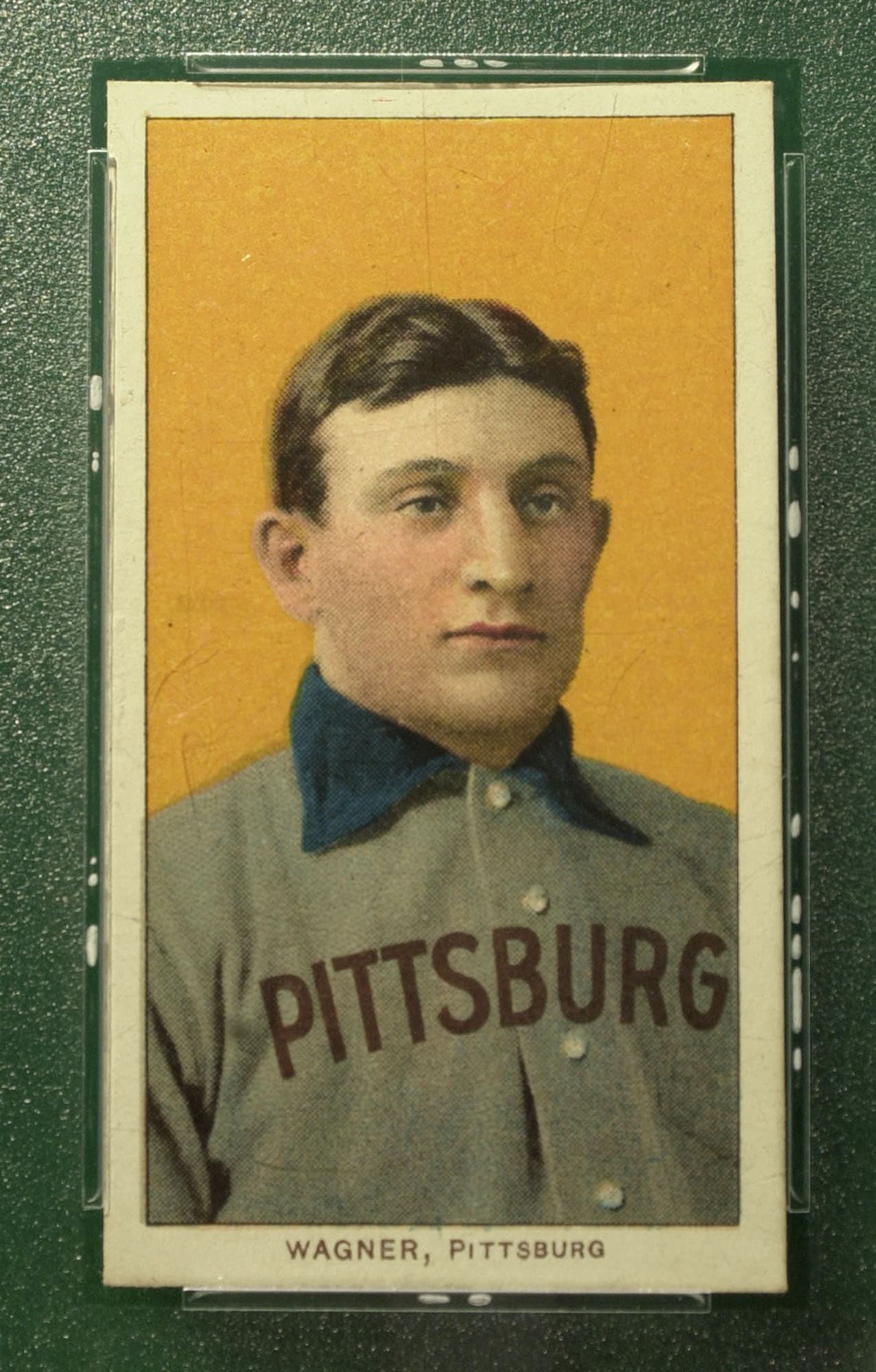 La famosa tarjeta T206 de Honus Wagner que se vendió por más de 3 millones de dólares.