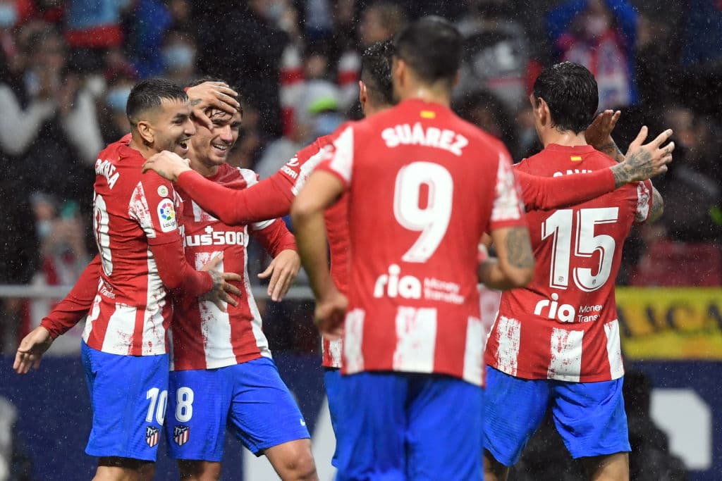 Los colchoneros no dejaron respirar al conjunto sevillano y terminan goleandolos 3-0.