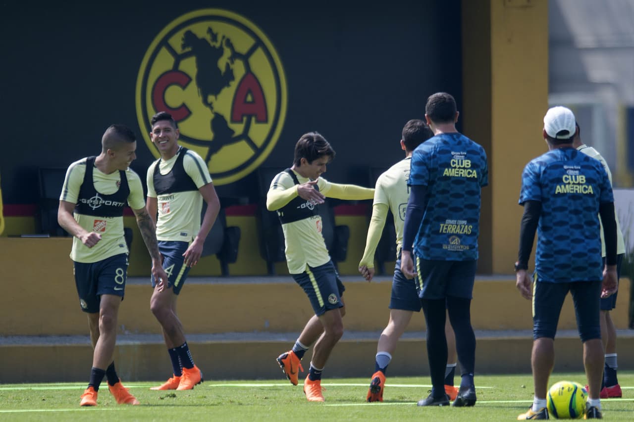 América enfrentará a Pumas en cuartos de final de la Liguilla del Clausura 2018, Clásico Capitalino en el que será visitante. Por eso se prepara en medio de un ambiente de confianza y precaución.
