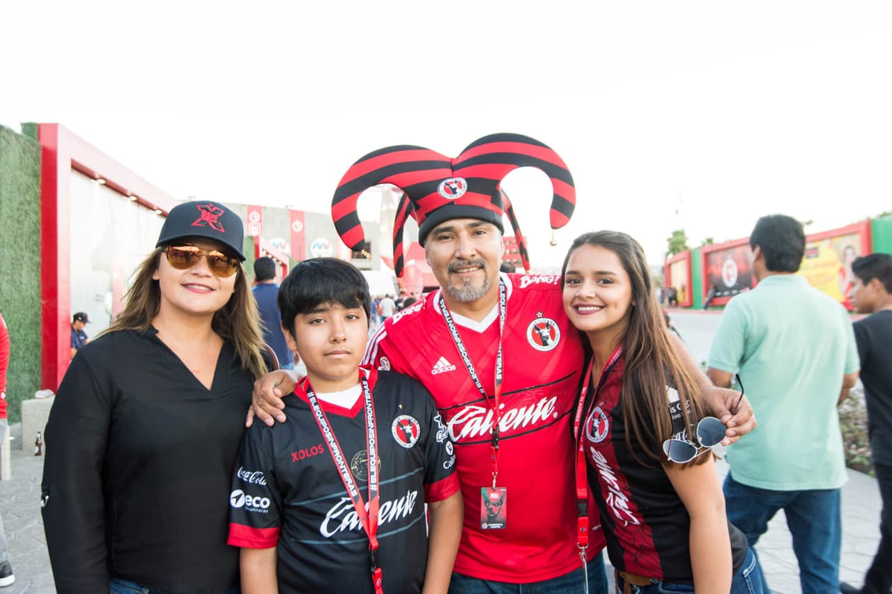 Así se vivió el colorido de la afición en la Jornada 12